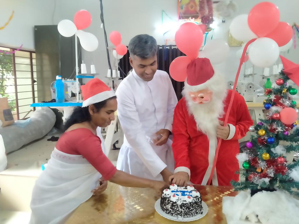 https://1ngo.sgp1.digitaloceanspaces.com/media/vikasyojana/Christmas celebration 1.jpg